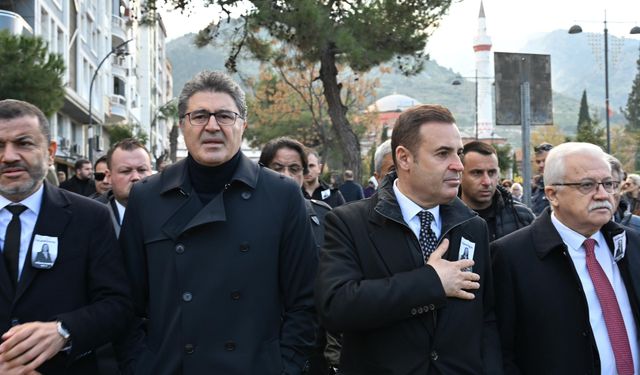 Gülşah Durbay son yolculuğuna uğurlandı.. CHP'liler tam kadro Manisa'da