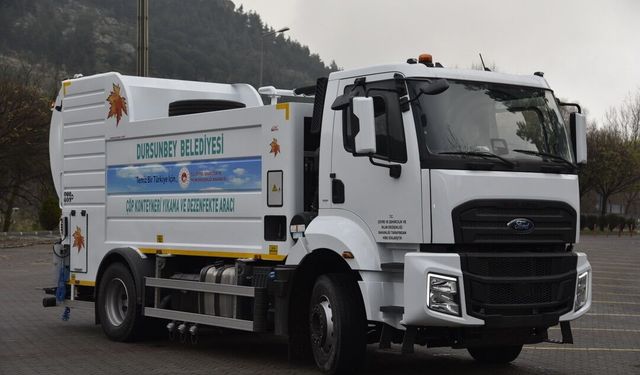 Dursunbey’de Yeni Konteyner Yıkama Aracı Hizmette