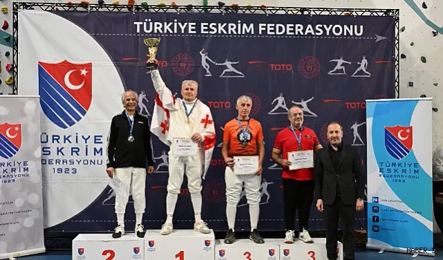 Veteranlar Eskrim Türkiye Kupası’nda Balıkesir İmzası