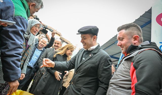 Balıkesir Büyükşehir Belediyesi'nden susam üreticilerine destek