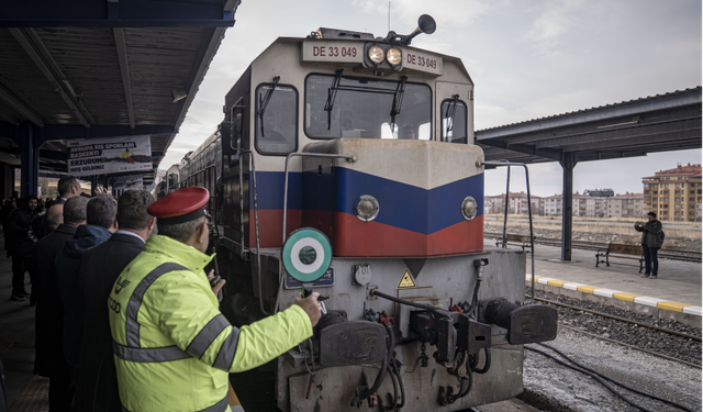Karlar İçinde Masalsı Yolculuk: Turistik Doğu Ekspresi’ne Yoğun İlgi