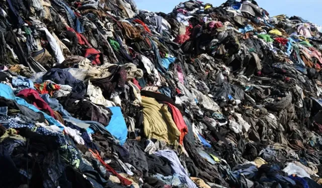 Moda Endüstrisi Atık Alarmı Veriyor: Küresel Tekstil Krizi Derinleşiyor
