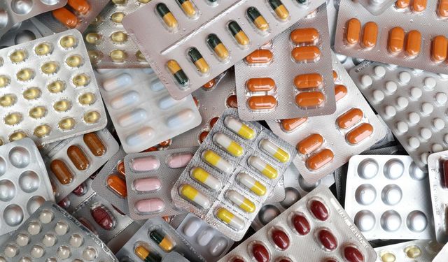 İlaç Fiyatlarına Zam Geldi! İlaç Fiyatlarında Euro Kuru Arttı! İlaç Zammı Ne Zamandan İtibaren Geçerli Olacak?