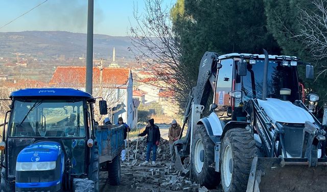 4 Eylül Mahallesi’nde Yol Düzenleme Çalışmaları