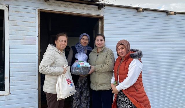 Sındırgı Belediyesi Kırsal Mahallelerde Vatandaşlarla Bir Araya Geldi
