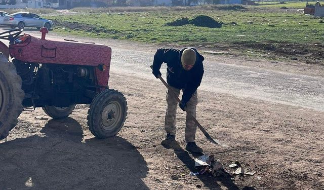 Burhaniye Belediyesi Temizlik Ekipleri İlçe Genelinde Çalışmalarını Sürdürüyor