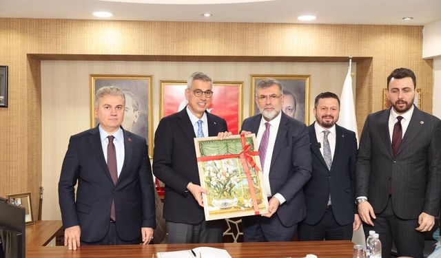 İsmail Cankul'dan Memişoğlu'na teşekkür... Kepsut'un sağlık yatırımlarını konuştular