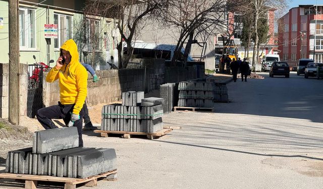 İvrindi’de Altyapı ve Çevre Düzenleme Çalışmaları Sürüyor