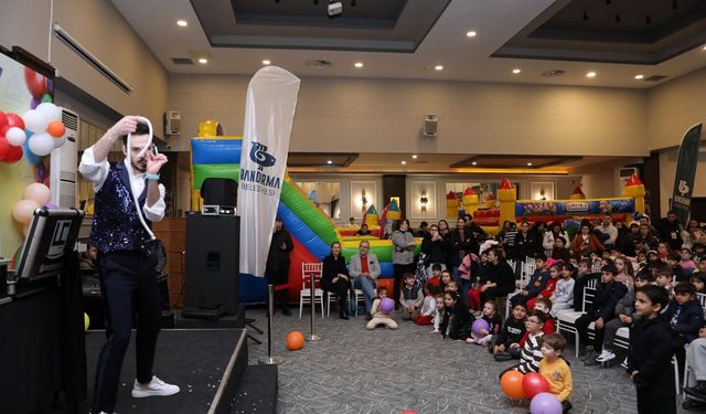 Bandırma Belediyesi’nden Çocuklara Yarıyıl Tatili Şenliği