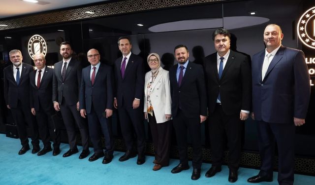 AK Parti Balıkesir Heyeti Ankara’da Bakanlık Temaslarını Sürdürüyor