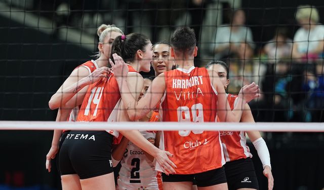 Eczacıbaşı Dynavit’ten İtalya Devi Vero Volley Milano'ya 3-2'lik Net Galibiyet!