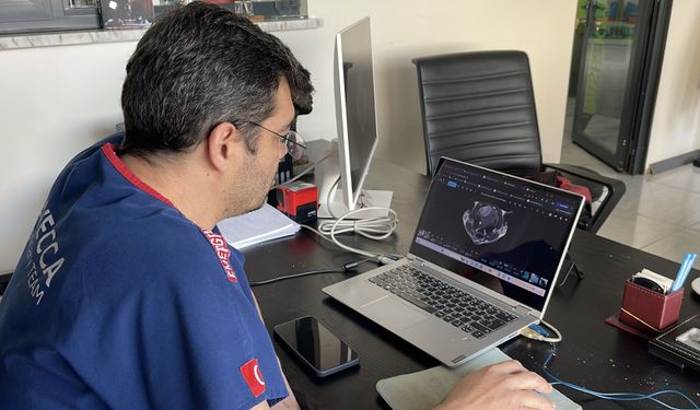 Balıkesir'de Tıp Mucizesi! 15 Yaşındaki Kedinin Beyninden Kafatası Büyüklüğünde Tümör Çıkarıldı: İşte Finçır'ın Hikayesi