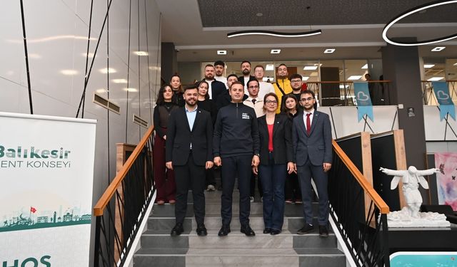 Ahmet Akın Gençlerle Buluştu: “Balıkesir’i Birlikte Büyüteceğiz”