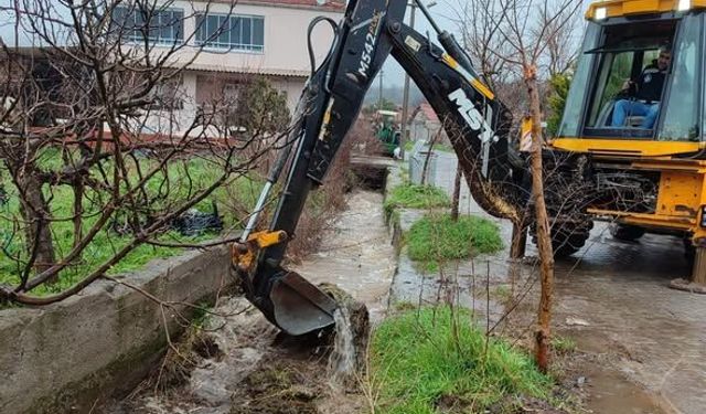 Bigadiç Belediyesi’nden Taşkın Riskine Karşı Kanal ve Menfez Temizliği
