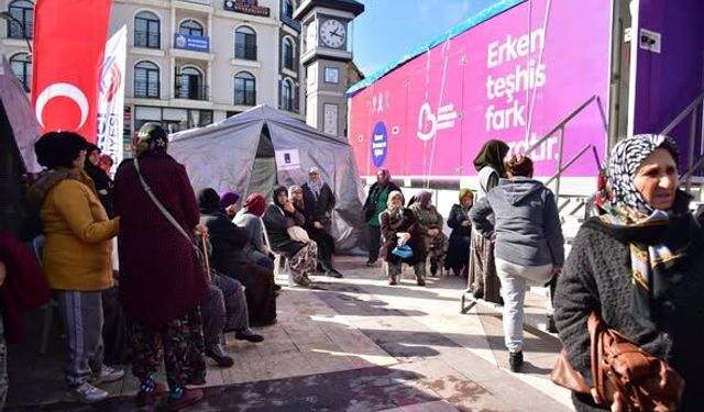 Sındırgı Belediyesi’nden Kadınlara Sağlık Desteği: Kanser Tarama Tırı’na Ulaşım Kolaylığı