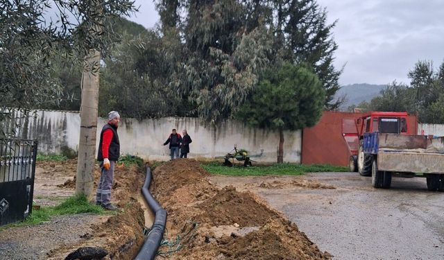 Edremit’te Tuzcumurat Mahallesi’ne Yeni Yağmursuyu Hattı: 27078. Sokakta Çalışmalar Başladı