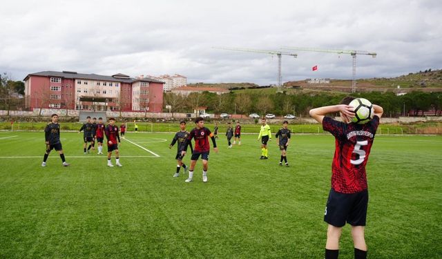 Sındırgı Belediyespor U15 Takımı Sahadan Galibiyetle Ayrıldı