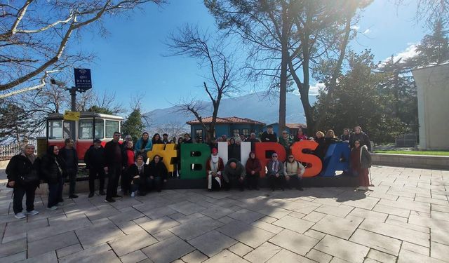 Edremit’te Ramazan Boyunca Düzenlenen Bursa Gezileri Başladı