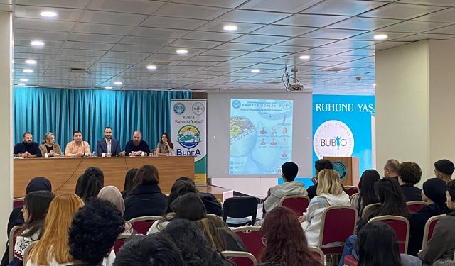 Balıkesir Üniversitesi BUBFA’da 9. Kariyer Günleri: Öğrenciler Sektörle Buluştu, Staj ve İş Fırsatları Masaya Yatırıldı