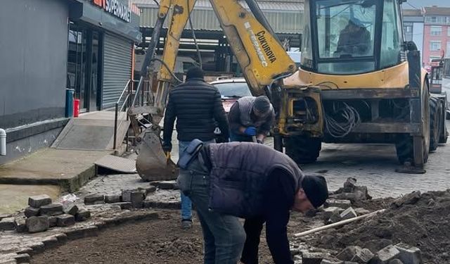 Bigadiç’te Yol Seferberliği: Abacı ve Kuyu Mahallelerinde Çalışmalar Sürüyor