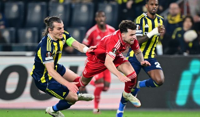 SON DAKİKA: Kadıköy'de Sessizlik! Fenerbahçe, Nottingham Forest'a Mağlup Oldu: Tur Şansı Mucizelere Kaldı!