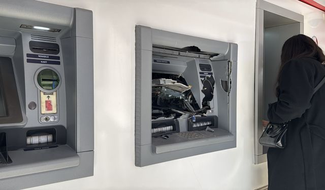 Kastamonu’da İnanılmaz Olay! Para Çekemeyince Öyle Bir Şey Yaptı Ki: Görenler Gözlerine İnanamadı!