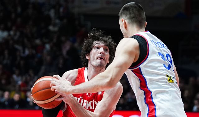 Belgrad'da 12 Dev Adam Destanı! Sırbistan 78-82 Türkiye (Maç Sonucu) | Dünya Kupası Yolunda Kritik Zafer!