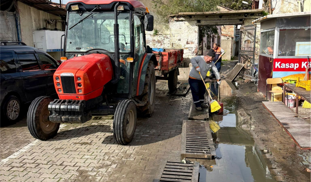 Ayvalık'ta lodos alarmı! Belediye ekipleri sahada