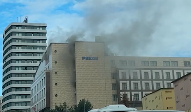 İstanbul'da Hareketli Dakikalar! Merter Polisevi’nin Çatı Katı Alevlere Teslim Oldu!