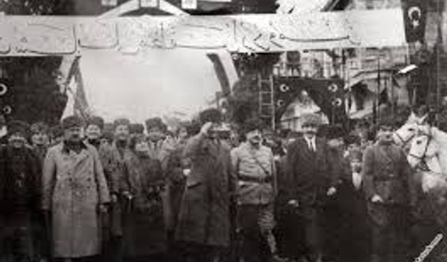 Atatürk'ün Balıkesir'i ilk ziyaretinin 103. yıldönümünü kutluyoruz