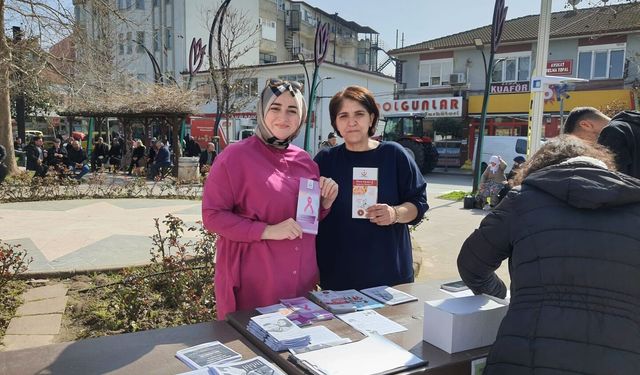 Bigadiç Pazar Yerinde Ramazan Mesaisi: İlçe Sağlık Müdürlüğü’nden Vatandaşlara Sağlık Çıkartması!