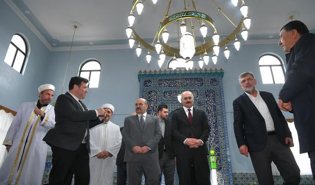 Altıeylül’de Manevi Buluşma: Çandır Mahallesi Camii Restorasyon Sonrası İbadete Açıldı