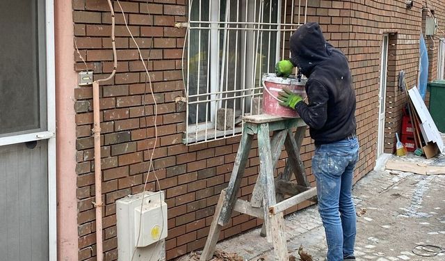 Bigadiç’in Çehresi Değişiyor: Hitay Caddesi’nde Sokak Sağlıklaştırma Mesaisi!