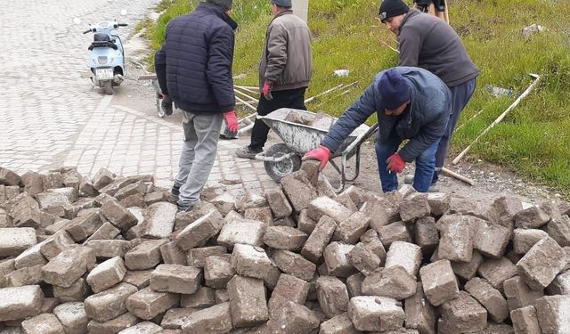 Ulaşımda Konfor Artıyor: Bigadiç Belediyesi Yol Düzenleme Çalışmalarına Hız Verdi