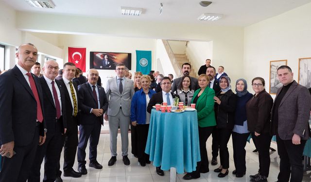 BAÜN’de Bayram Mesaisi Bayramlaşma Töreniyle Başladı: Rektör Oğurlu Personelle Buluştu