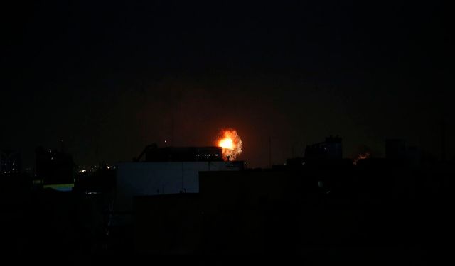 Son Dakika: İran'ın Başkenti Tahran'da Şiddetli Patlamalar!