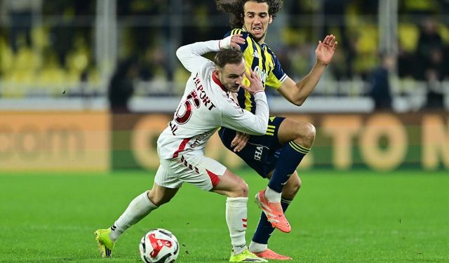 Saha Karıştı! Kartlar Havada Uçuştu! Fenerbahçe Uzatmada Güldü! Samsunspor Karşısında İnanılmaz Geri Dönüş