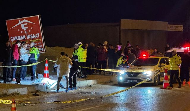 Adana'da Feci Kaza: 17 Yaşındaki Motosiklet Sürücüsü Hayatını Kaybetti