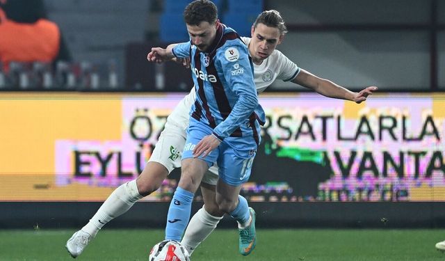Karadeniz Derbisi'nde Sessiz İlk Yarı! Trabzonspor 0-0 Çaykur Rizespor