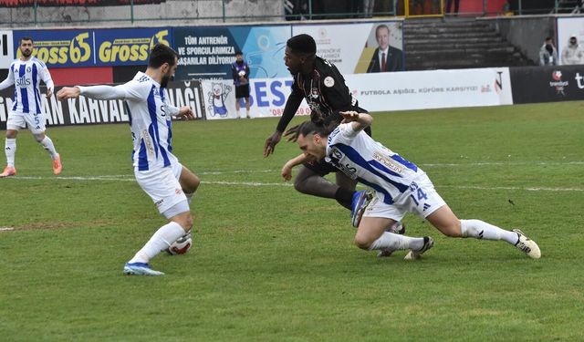 Vanspor, Sarıyer İle Yenişemedi! Golsüz Geçen Maçta Puanlar Paylaşıldı!