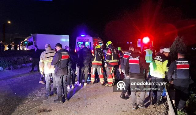 Balıkesir'de Katliam Gibi Kaza: 1 Ölü, 6 Yaralı