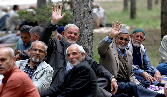 Türkiye’de Nüfus Yaşlanıyor! Balıkesir "Yaşam Tarzı Göçü"nün Merkezi Oldu!