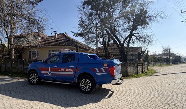 Düzce’de Soba Faciası: Karbonmonoksit Gazından Etkilenen Anne Öldü, 3 Kişi Hastaneye Kaldırıldı