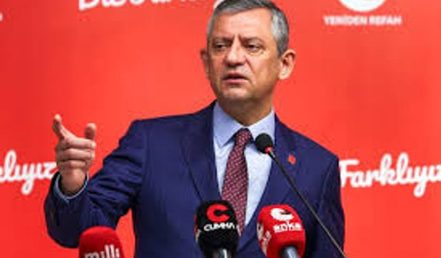 Özgür Özel'den Erbakanlı uyarı: Sıra Türkiye'ye gelmesin!