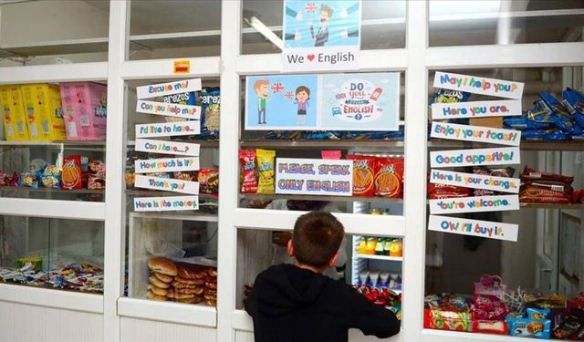 İstanbul’daki Öğrencilere Aylık 2.000 TL Kantin Desteği! "Gönülden Bir Öğün Kartı" Başvuruları Başladı mı, Şartlar Neler