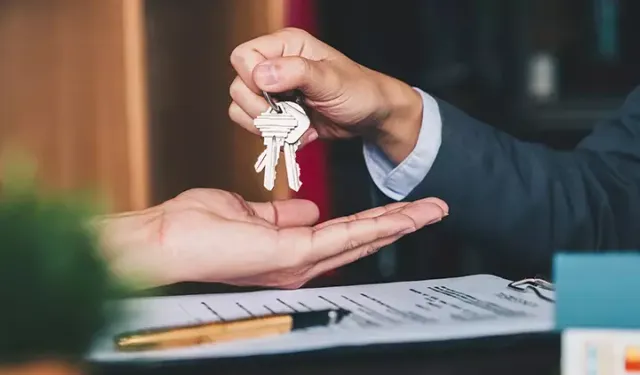 Ev Sahipleri Dikkat! Kira Vergisi Beyan Süresi Bugün Doluyor: Kimler Ödeyecek? 47.000 TL Sınırı ve Hazır Beyan Sistemi!