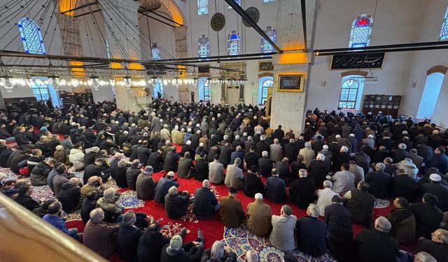 Balıkesir'de Cuma Namazı Saat Kaçta? 20 Mart 2026 Namaz Saatleri: