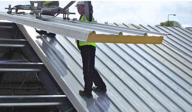 4 KALEM ALİ HİKMET PAŞA MAH ZAHİRE PAZARI ÇATI YENİLEME İŞİNDE KULLANILMAK ÜZERE SANDVİÇ PANEL VE VİDALARIN MAL ALIM İŞİ