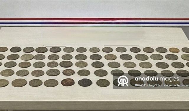 Bursa'da Roma Hazinesi Ele Geçirildi! 70 Antik Sikke Yakalandı