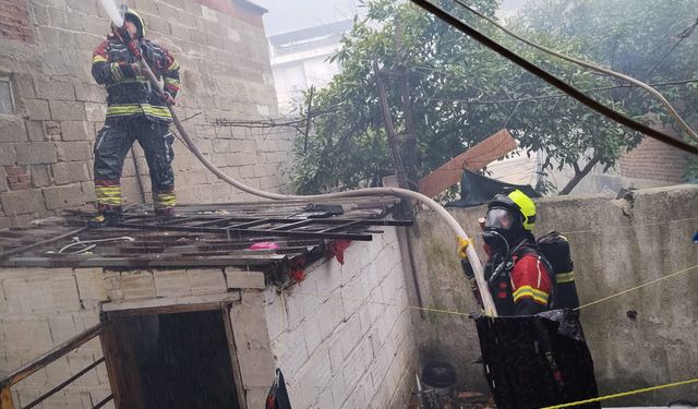 Havran’da Korku Dolu Dakikalar: İki Katlı Binadan Alevler Yükseldi!